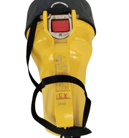 Explosion proof marine flashlight